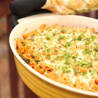Roasted Red Pepper and Goat Cheese Pasta Bake